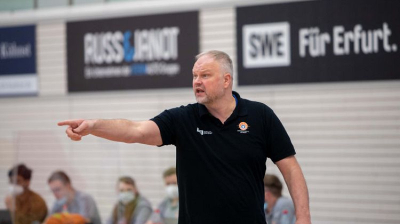Uvis Helmanis. Foto: basketball-loewen.com