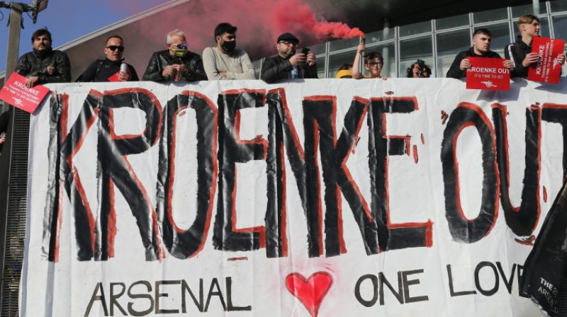 Londonas "Arsenal" līdzjutēju vēstījums. Foto: Zumapress.com/Scanpix
