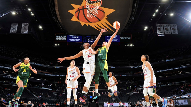 Kitija Laksa pārbaudes spēlē 2021. gada 8. maijā Fīniksā. Foto: Seattle Storm