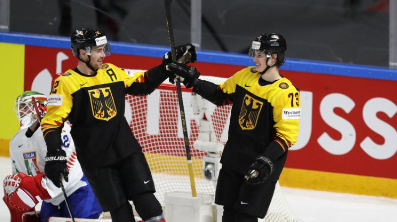 Marsels Nēbelss un Lūkass Raihels. Foto: AP/Scanpix