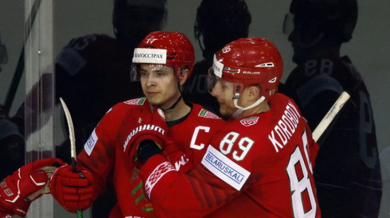 Jegors Šarangovičs (pa kreisi). Foto: Reuters/Scanpix