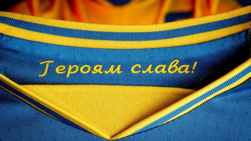 "Slava varoņiem!". Foto: Andrii Pavelko/Facebook