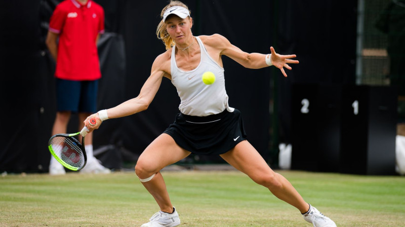 Ludmila Samsonova pēc sekmīgā Berlīnes turnīra debitēs WTA ranga pirmajā simtniekā. Foto: Zuma Press/Scanpix