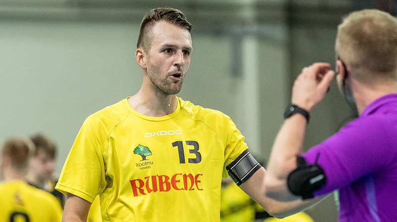 Ingars Matisons (Kocēnu "Rubene"). Foto: floorball.lv