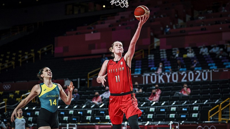 Emma Mēsemana: 32 punkti olimpiskā turnīra debijas spēlē. Foto: FIBA