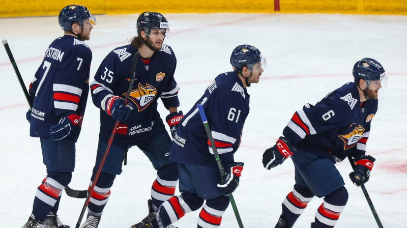 Magņitogorskas "Metallurg" hokejisti. Foto: metallurg.ru