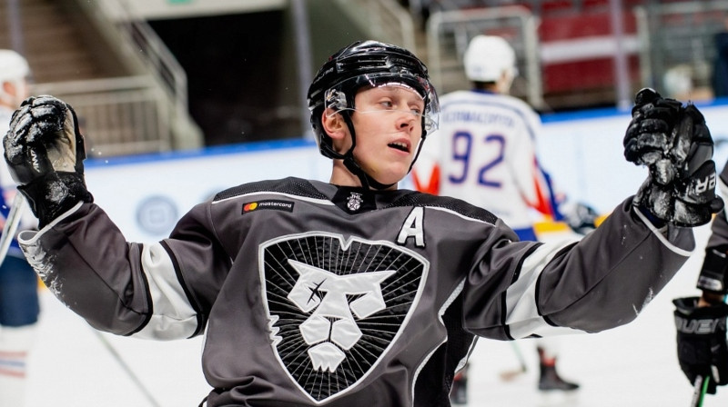 Gustavs Millers. Foto: mhl.khl.ru