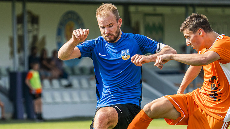 Dairis Zariņš guva izlīdzinošos vārtus "Smiltenes" labā. Foto: LFF