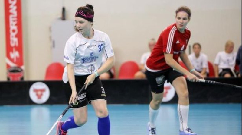 Cēsu ''Lekringa'' uzbrucēja Liliāna Jakovicka (#32). Foto: floorball.lv