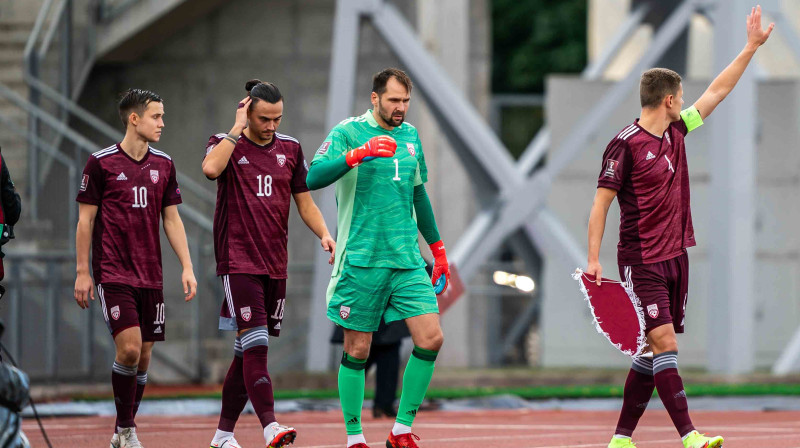 Latvijas izlases futbolisti. Foto: LFF