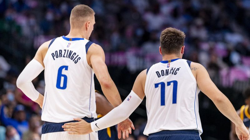 Kristaps Porziņģis un Luka Dončičs. Foto: USA Sports Today/Scanpix