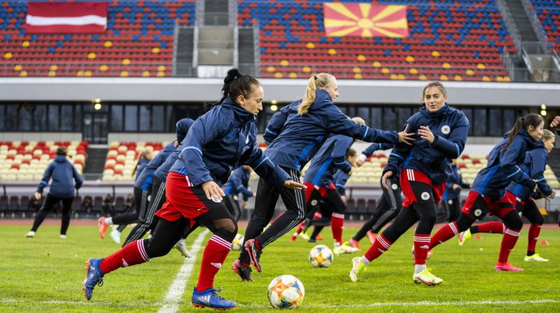 Latvijas sieviešu futbola izlases treniņš. Foto: LFF