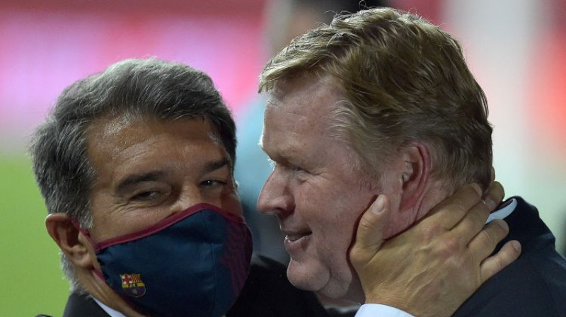 Žuans Laporta un Ronalds Kūmans. Foto: AFP/Scanpix