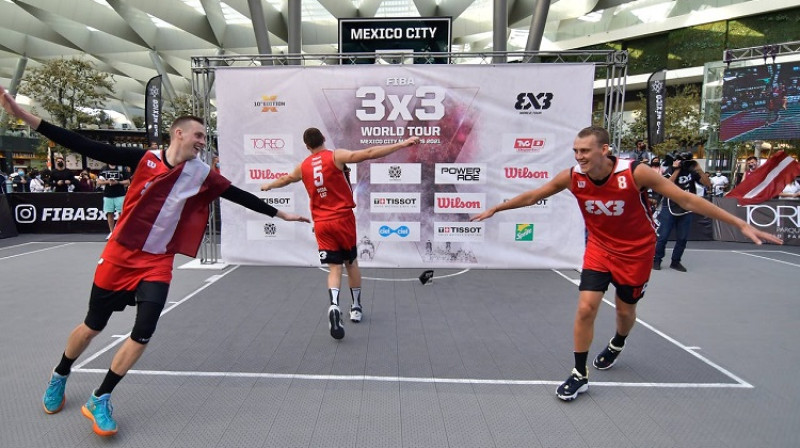 Nauris Miezis, Kārlis Pauls Lasmanis un Agnis Čavars - Top 5 3x3 spēlētāji pasaulē. Foto: FIBA