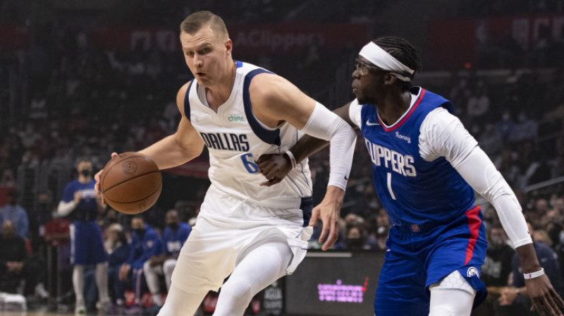 Kristaps Porziņģis pret Redžiju Džeksonu. Foto: AP/Scanpix