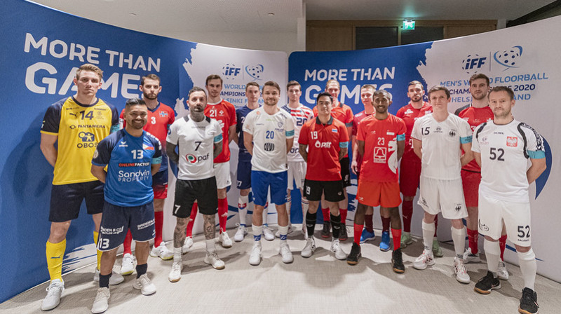 Visu izlašu kapteiņu prezentācija
Foto: IFF Floorball