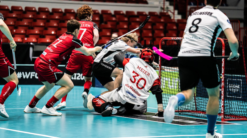 Epizode no Šveices un Igaunijas izlašu cīņas
Foto: IFF Floorball