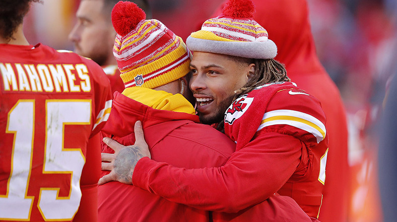 "Chiefs" aizsardzības balsts un vokālais līderis Tairans Metjū. Foto: AFP/Scanpix