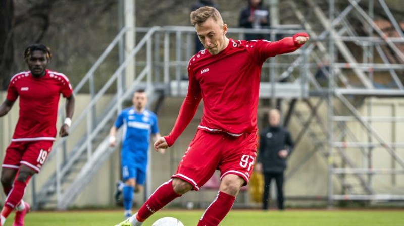 Aleksejs Grjaznovs "Noah Jūrmala" formā. Foto: Nora Krevņeva-Baibakova/fkrfs.lv