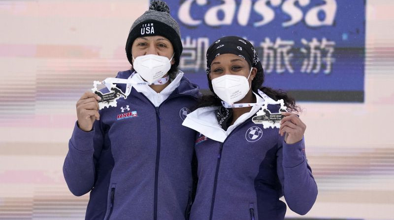 Elana Meiersa-Teilore un Leika Kvaza. Foto: AP/Scanpix