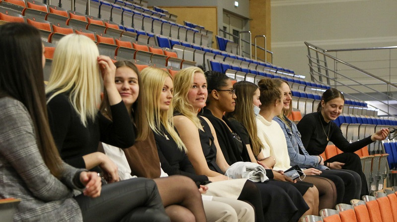 "Liepāja/LSSS" basketbolistes Ziemassvētku pasākumā. Foto: Ģirts Gertsons