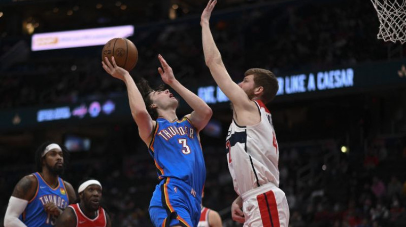 Dāvis Bertāns spēlē pret "Thunder". Foto: USA TODAY Sports/Scanpix