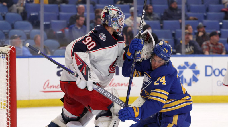 Elvis Merzļikins spēlē pret Bufalo "Sabres". Foto: Timothy T. Ludwig/USA Today Sports/Scanpix