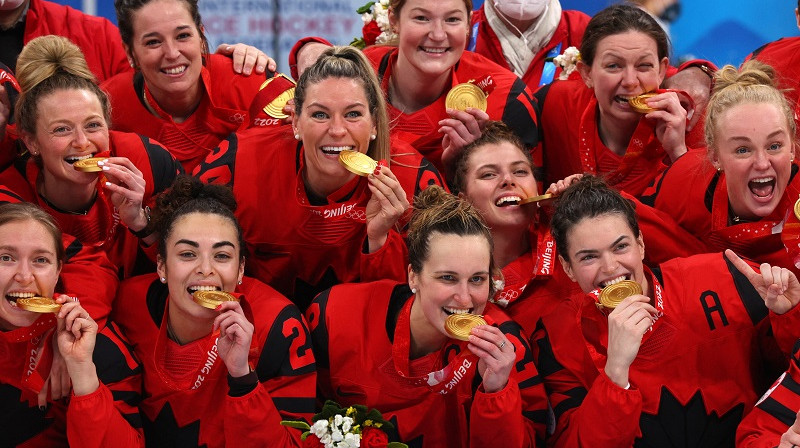 Kanādas hokejistes 2022. gada 17. februārī. Foto: Reuters/Scanpix
