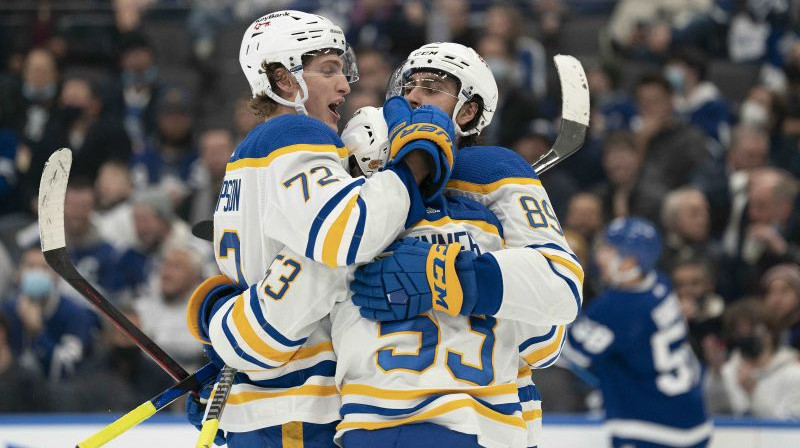 Bufalo "Sabres" atzīmē Džefa Skinera vārtus. Foto: USA Today Sports/Scanpix