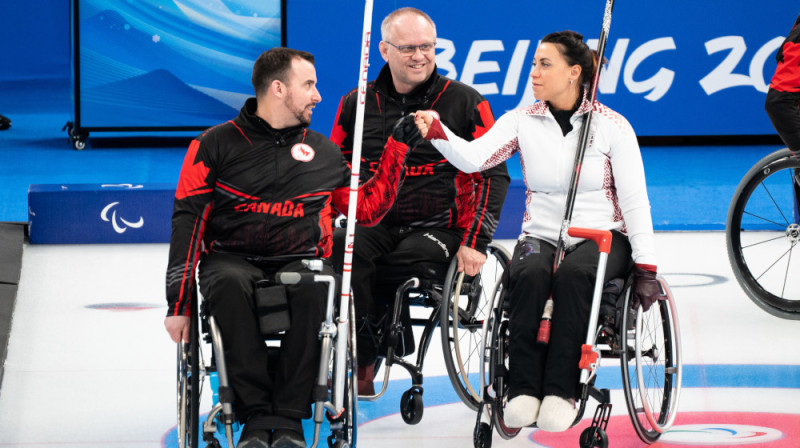 No kreisās: Džons Turstons un Deniss Tīsens (Kanāda), Poļina Rožkova
Foto: Ansis Ventiņš