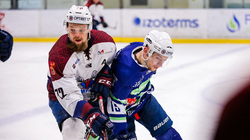 Roberts Jekimovs divcīņā ar Ričardu Grīnbergu. Foto: Rūdolfs Liepiņš
