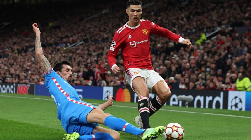 Stefans Savičs un Krištianu Ronaldu. Foto: Reuters/Scanpix