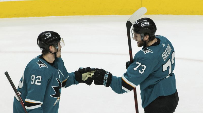 Rūdolfs Balcers un Noā Gregors Foto: AFP/Scanpix