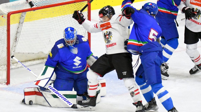 Cīņa Itālijas izlases vārtu priekšā. Foto: fisg.it