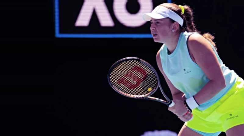 Aļona Ostapenko. Foto: wtatennis.com