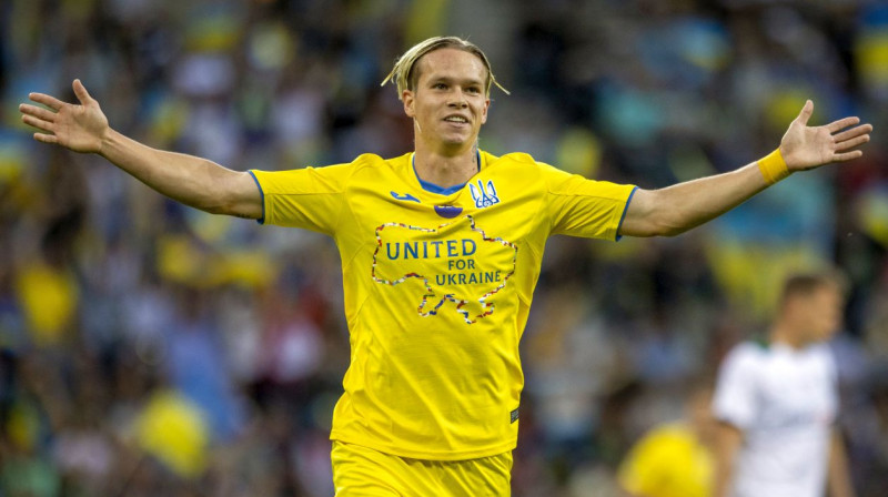 Ukrainas izlases futbolists Mihailo Mudriks svin vārtu guvumu. Foto: Moritz Müller/Imago Images/Scanpix