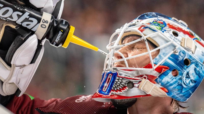 Elvis Merzļikins. Foto: Latvijas Hokeja federācija