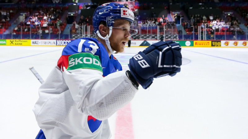 Pirmo vārtu autors Mihals Krištofs. Foto: IIHF