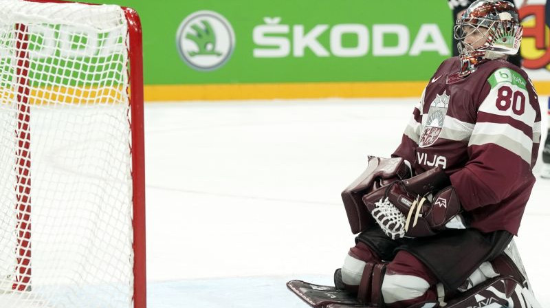 Elvis Merzļikins. Foto: Romāns Kokšarovs/F64