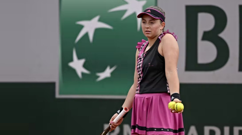 Aļona Ostapenko. Foto: Julien Crosnier / FFT, rolandgarros.com