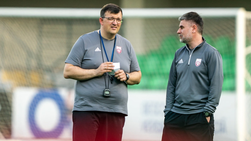 Dainis Kazakevičs un Marians Pahars. Foto: LFF