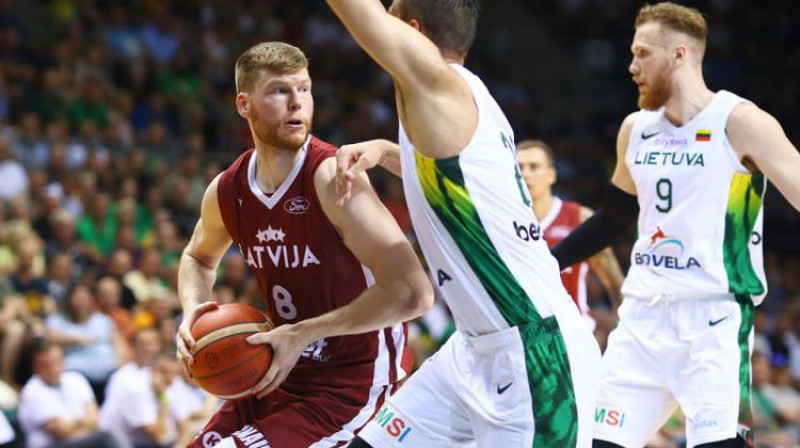 Dāvis Bertāns pret Lietuvu. Foto: LBS