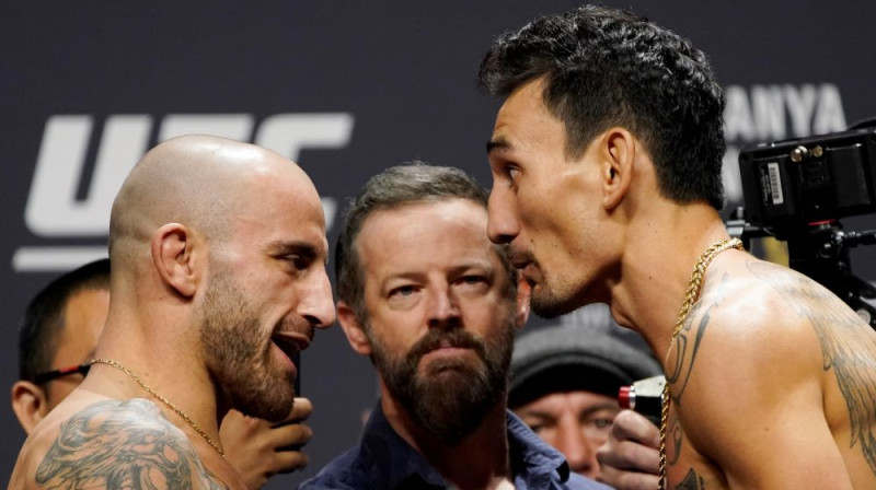 Aleksandrs Volkanovskis (pa kreisi) un Makss Holovejs (pa labi). Foto: AP/Scanpix