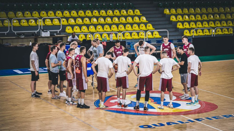 Latvijas izlase treniņā Slovākijā. Foto: LBS