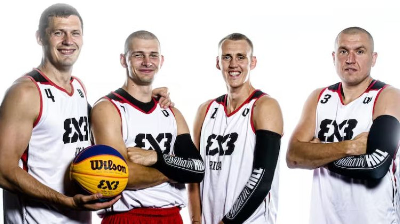Agnis Čavars, Artūrs Ausējs, Nauris Miezis, Edgars Krūmiņš. Foto: FIBA