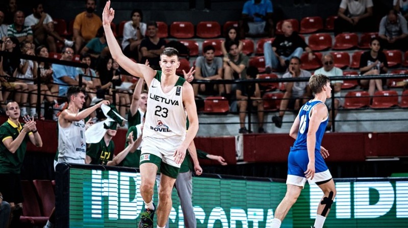 Lietuvas U18 izlases basketbolists Pauļus Murausks. Foto: FIBA