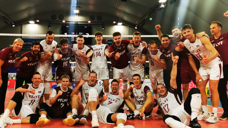 Latvijas volejbola izlase pēc uzvaras Austrijā. Foto: Latvijas Volejbola federācija