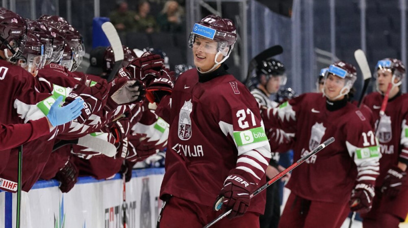 Klāvs Veinbergs pēc vārtu guvuma. Foto: IIHF