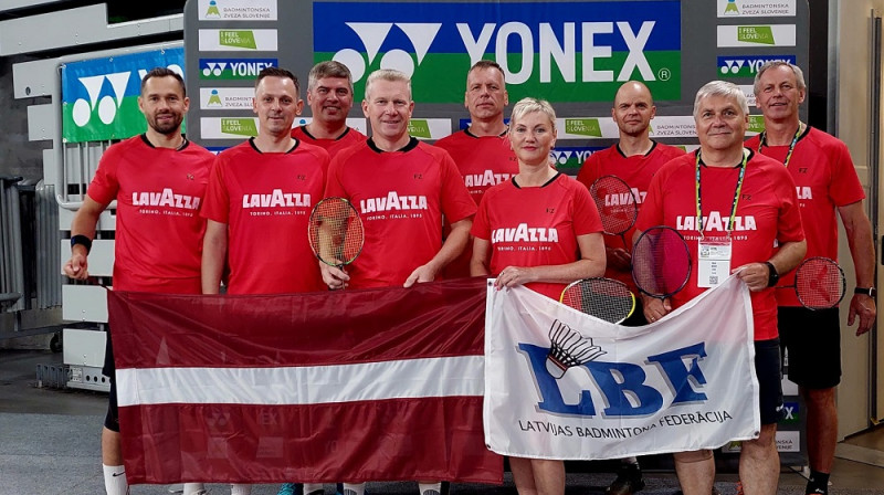 Latvijas komandas pārstāvji Eiropas čempionātā badmintonā senioriem. Foto: LBF