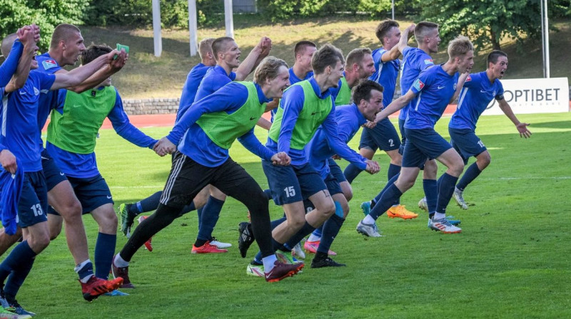 "Grobiņas" futbolisti. Foto: Aiga Veisa